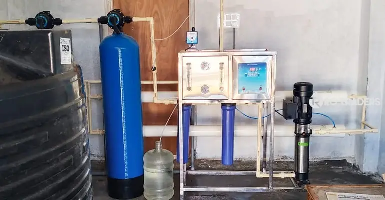 ro mineral water plant